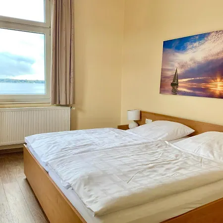 Kieler Förde 3* Kiel
