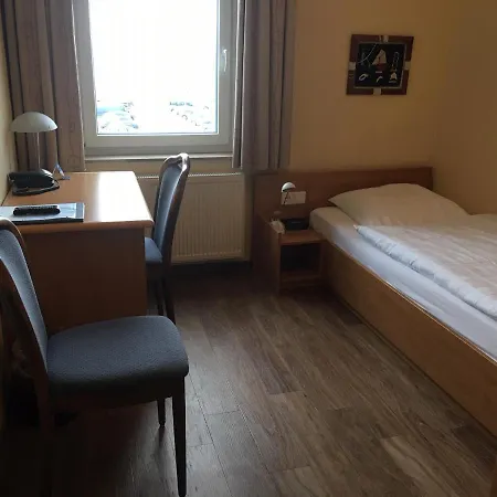 Kieler Foerde & Free Parking Hotel Kiel