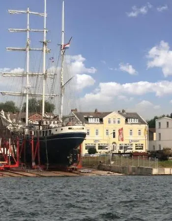 Kieler Förde 3*