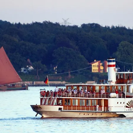 Hotel Kieler Foerde & Free Parking