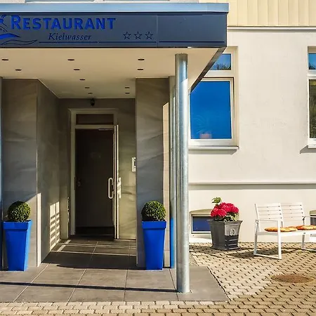 Kieler Förde Hotell 3*