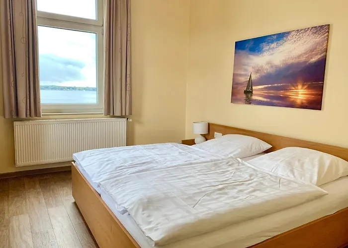 Kieler Foerde 3* Kiel